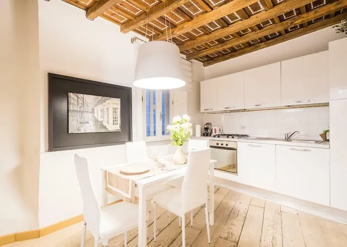 Portico D'ottavia Appartement *